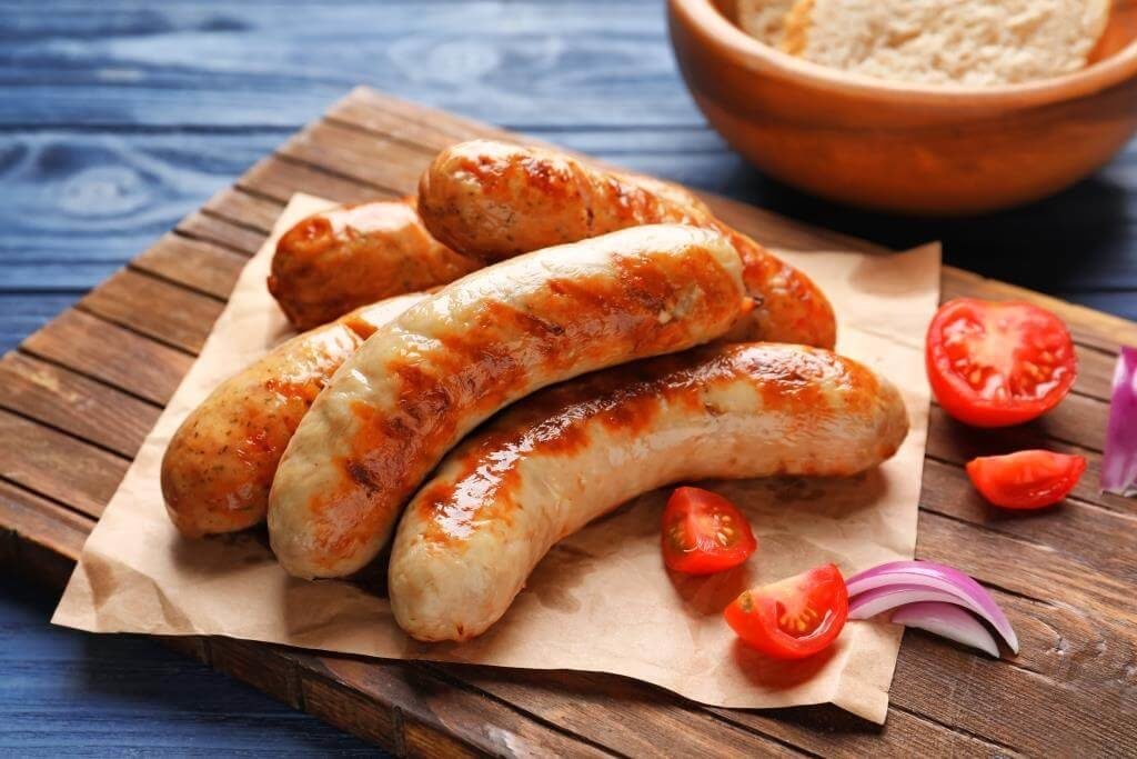 Hàm lượng calo trong các loại xúc xích hiện nay